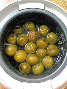 炊飯器で一晩で完成！梅ジュース