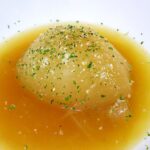 20分煮込むだけ！　丸ごと玉葱(たまねぎ)スープ