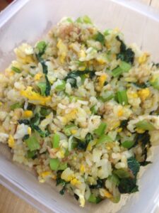 幼児食☆小松菜としらすのチャーハン！