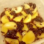 ニンニクの赤紫蘇漬け