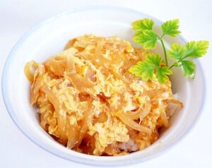 卵とたまねぎでシンプル玉子丼　親子丼風玉玉丼
