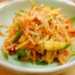 簡単もう1品に★もやし、胡瓜のキムチ和え★