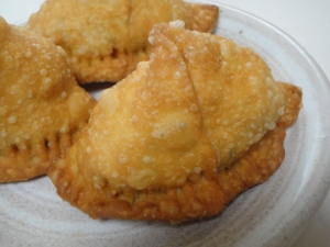 【本場家庭の味】サモサ