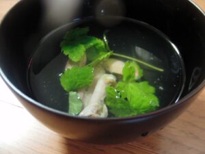 鰻の肝のお吸い物