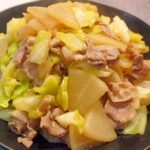 たっぷりキャベツ入り♪豚バラ大根