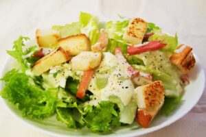 簡単☆ヨーグルトドレッシングのシーザーサラダ
