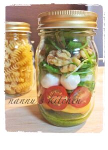 可愛い❤お弁当にも◎メイソンジャーサラダ