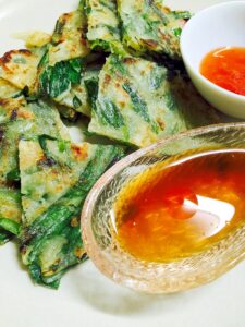 時短！節約！サクッ！にらとちくわの簡単チヂミ