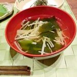 えのきとわかめのすまし汁