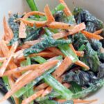 人参と小松菜のごまマヨ和え( *´艸｀)