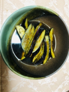 めんつゆで簡単10分♪なすの煮浸し