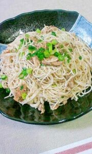 サバ缶でそうめんチャンプルー