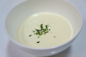 本格的！簡単ビシソワーズ～ジャガイモの冷製スープ