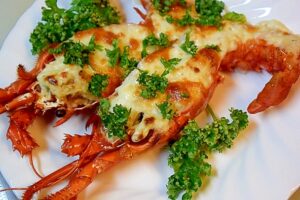 ソースが決め手☆「伊勢海老テルミドール」