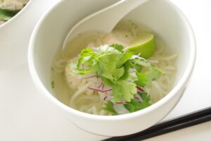 香草たっぷり爽やかアジア麺！！ベトナム フォー！！