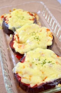 茄子もチーズもトロトロ～米茄子のピザソース焼き