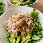 がっつり食べる豚こま切れ肉のラーメンサラダ