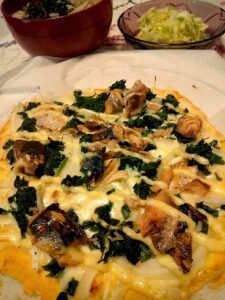 糖質制限おからパウダー♪サバ缶とせりの和風ピザ