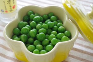 シワシワにならない！塩茹でグリーンピース