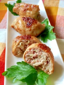 簡単♫ジューシー♫鶏皮餃子