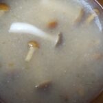なめことしめじのお味噌汁