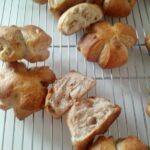 成形ひとつで こんなにふっくら♪ くるみパン