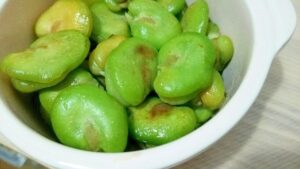 そら豆のバターしょうゆ炒め