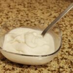 納豆でネバネバなアイスクリーム　トルコアイス風