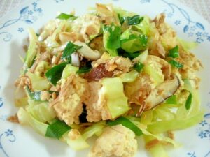 簡単美味しい！キャベツと豆腐のツナチャンプルー