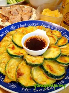 ズッキーニのチヂミです☆ひとつふたつと止まらない♪