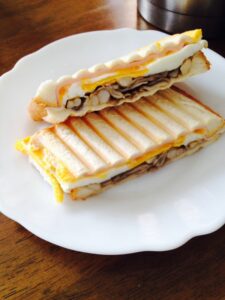 ビタントニオでキノコたっぷりパニーニ