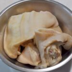 ミミガー(豚の耳)の下処理・茹で方