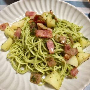 じゃがいもとベーコンのジェノベーゼ！