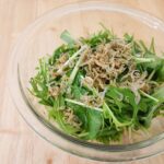 カリカリじゃこと水菜のサラダ