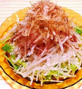 居酒屋風☆大根サラダ（梅ドレッシング）