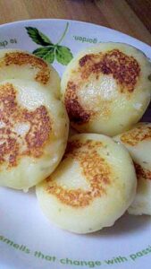 じゃがいもで簡単♪チーズポテト餅