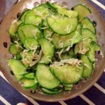 どんどん食べちゃう！キュウリとシラスの胡麻醤油和え