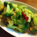 ワインに合う！！☆ブロッコリーのガーリック炒め