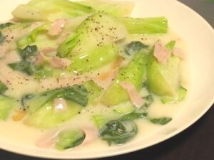 チンゲン菜の豆乳クリーム煮