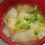 春キャベツとえのきの味噌汁