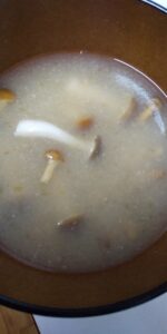 なめことしめじのお味噌汁